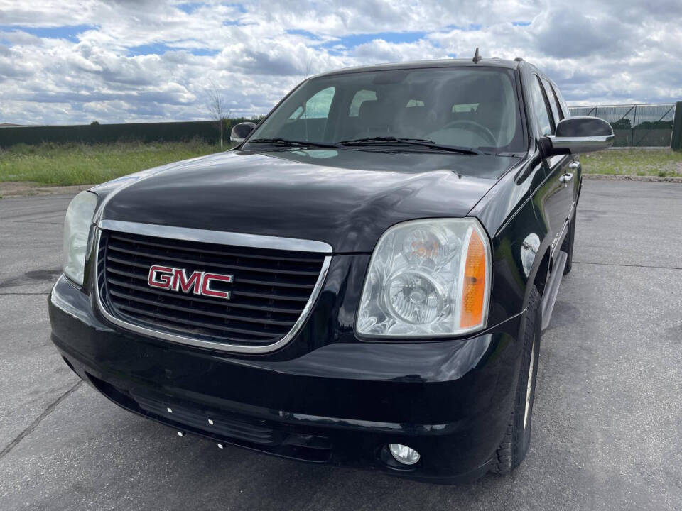 2012 GMC Yukon XL for sale at Twin Cities Auctions in Elk River, MN