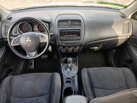 2015 Mitsubishi Outlander Sport ES