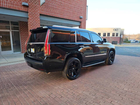 2017 Cadillac Escalade Luxury