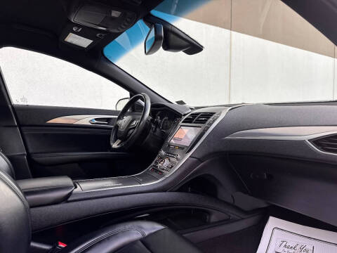 2020 Lincoln MKZ Standard