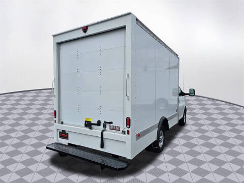 2024 Chevrolet Express 3500