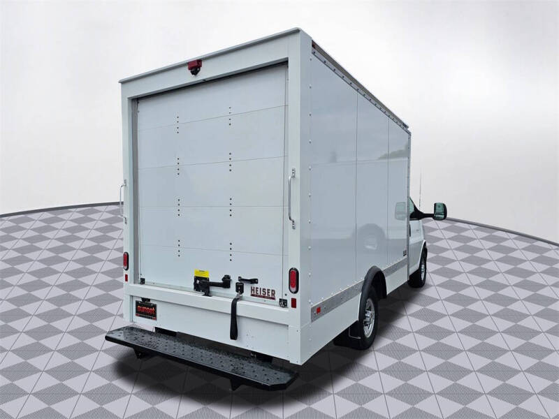 2024 Chevrolet Express 3500