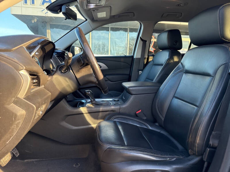 2020 Chevrolet Traverse LT Leather