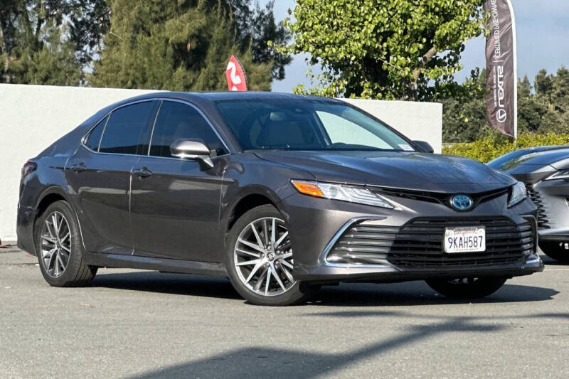 2024 Toyota Camry Hybrid XLE