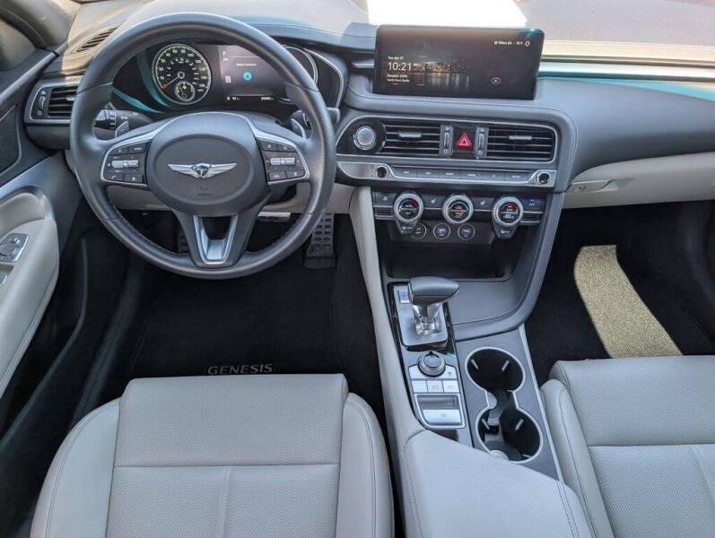 2023 Genesis G70