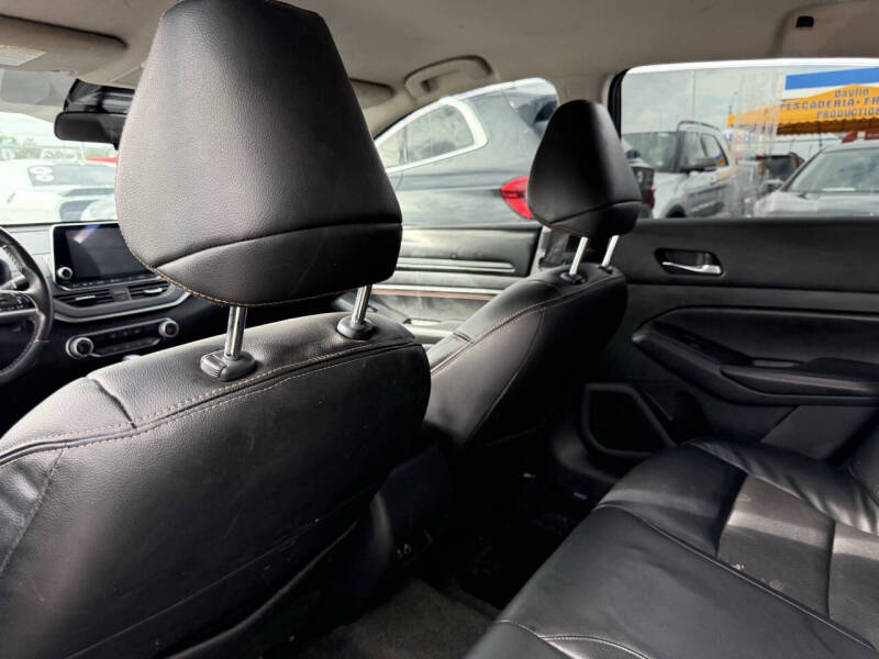 2021 Nissan Altima 2.5 SR