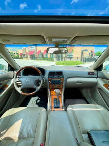 2000 Lexus ES 300