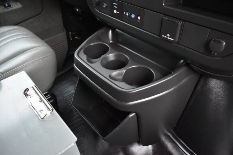 2023 GMC Savana 2500