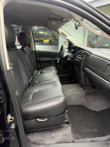 2005 Dodge Ram 1500 SLT