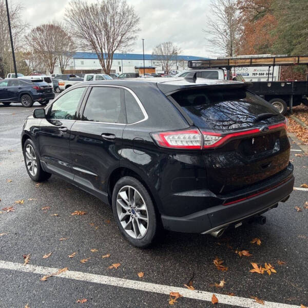 2017 Ford Edge Titanium