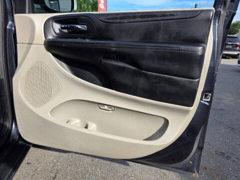 2014 Dodge Grand Caravan American Value Package