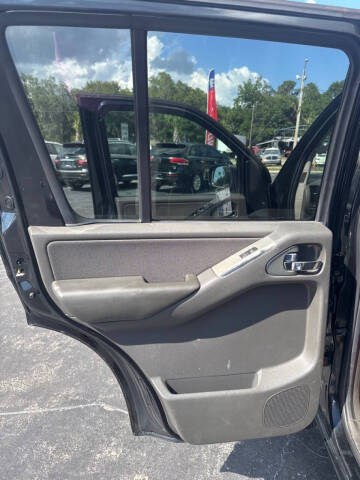2011 Nissan Pathfinder S