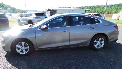 2024 Chevrolet Malibu for sale at Gutberlet Automotive in Lowell OH