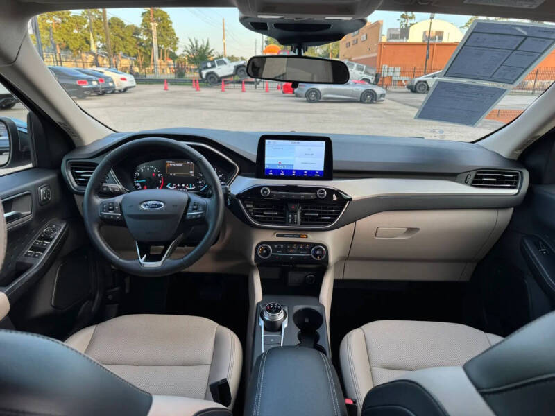 2020 Ford Escape SEL