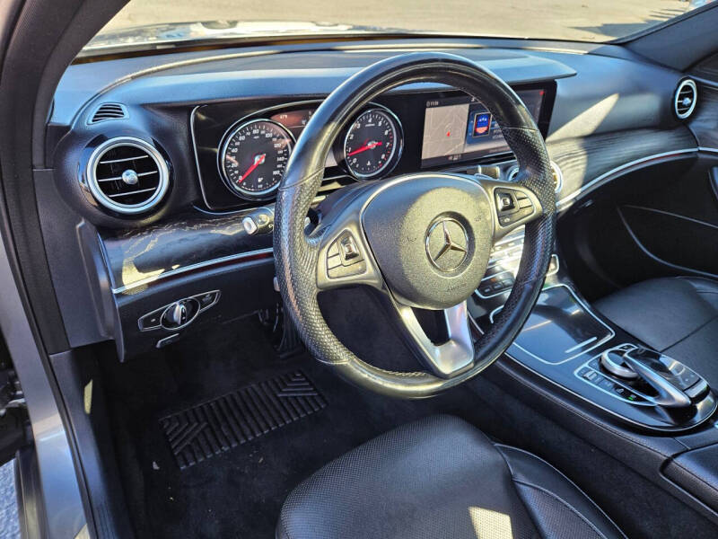 2017 Mercedes-Benz E-Class E 300 4MATIC