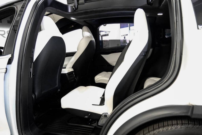 2020 Tesla Model X Long Range