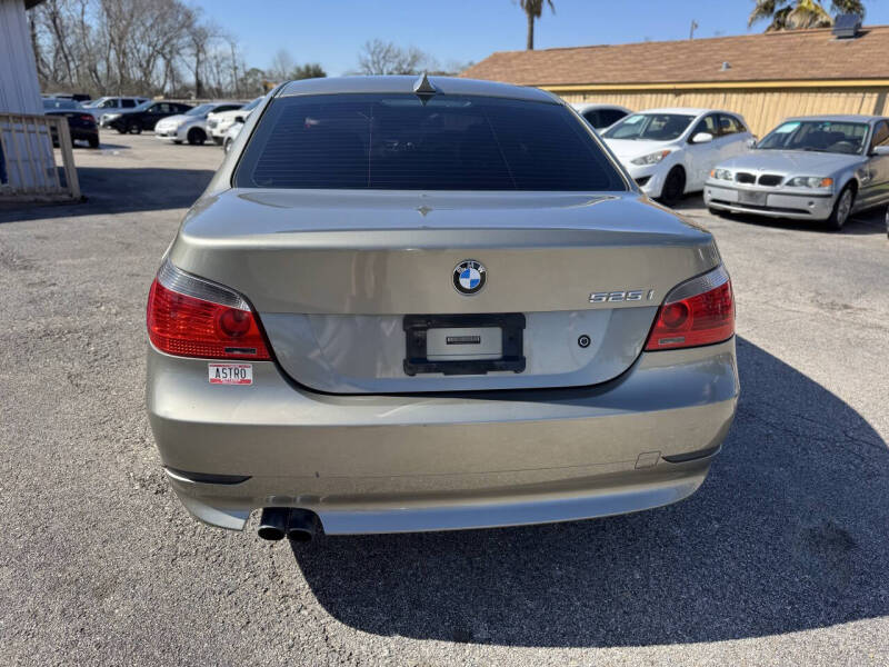 2004 BMW 5 Series 525i