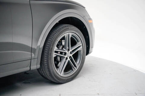 2020 Audi SQ5 3.0T quattro Premium Plus