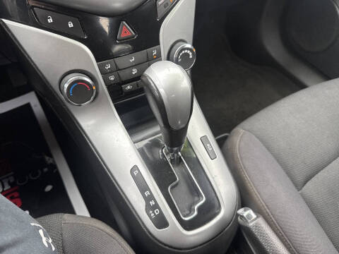 2014 Chevrolet Cruze 1LT Auto