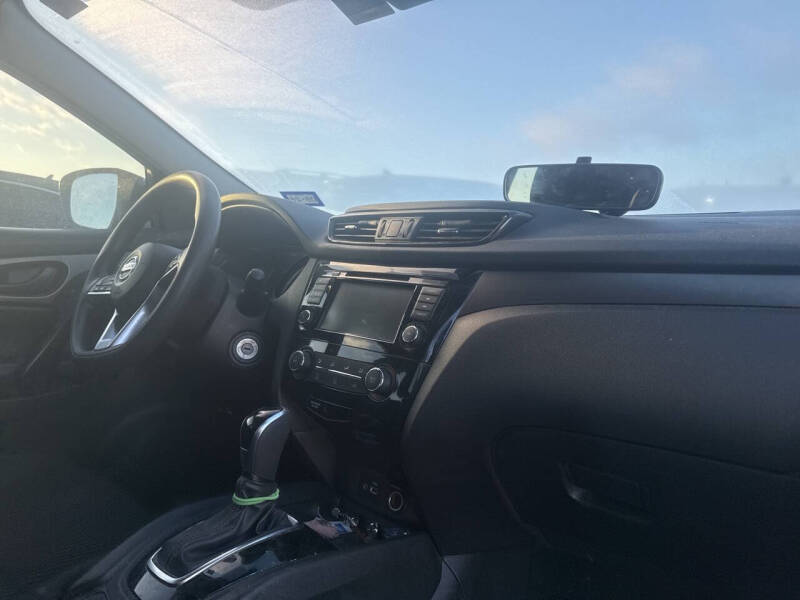 2020 Nissan Rogue Sport S