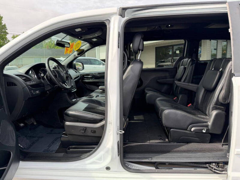 2016 Dodge Grand Caravan SXT