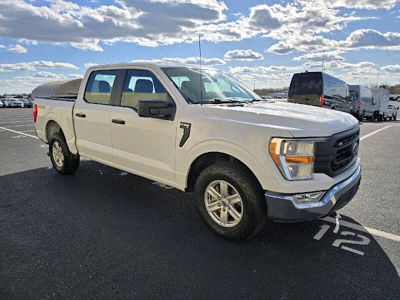 2022 Ford F-150 XL's photo