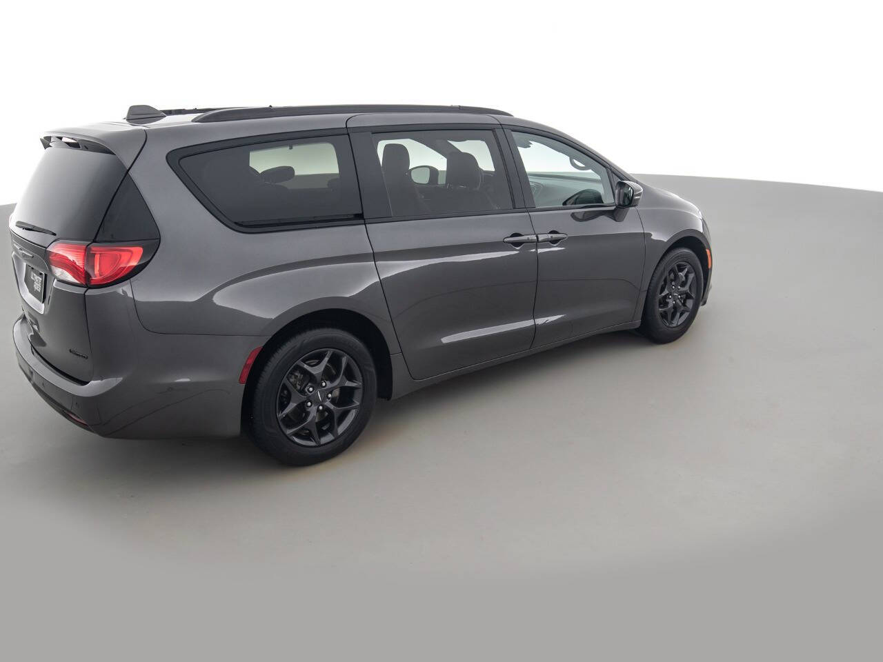 Used Car 2020 Chrysler Pacifica  Limited 4dr Mini Van For Sale Under $20,000 In Coal City, Illinois