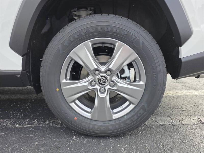 2025 Toyota RAV4 Hybrid LE