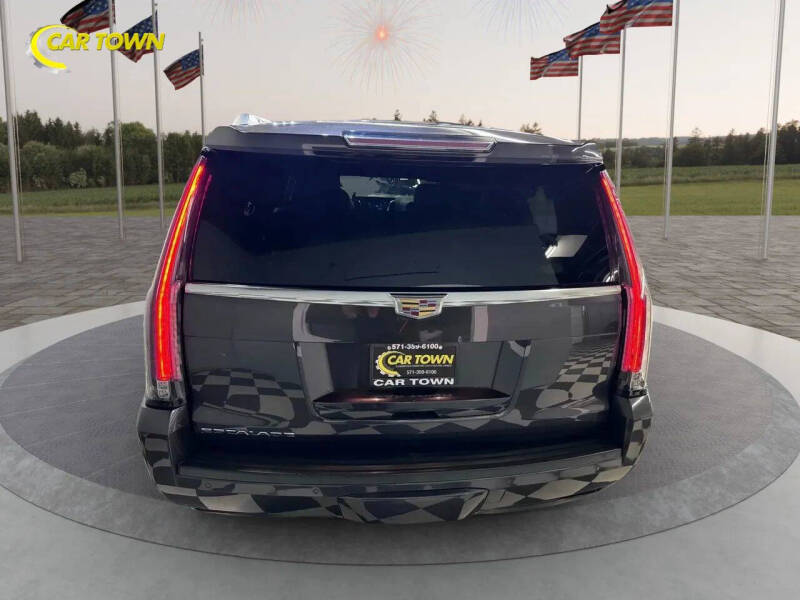 2016 Cadillac Escalade ESV Luxury Collection