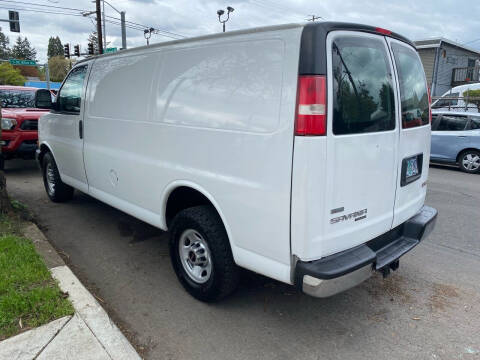 2011 GMC Savana 2500