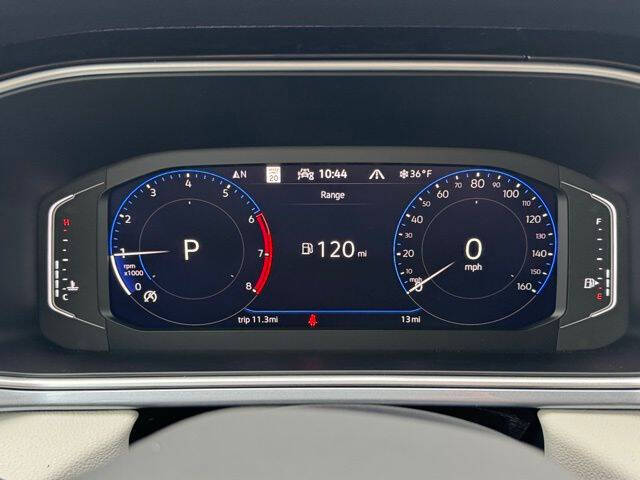 2026 Volkswagen Taos SEL 4Motion