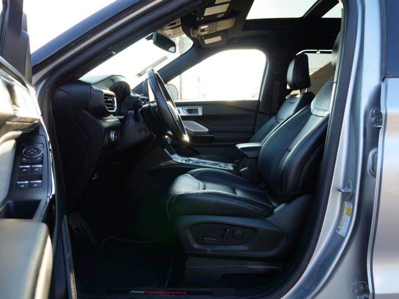 2022 Ford Explorer ST