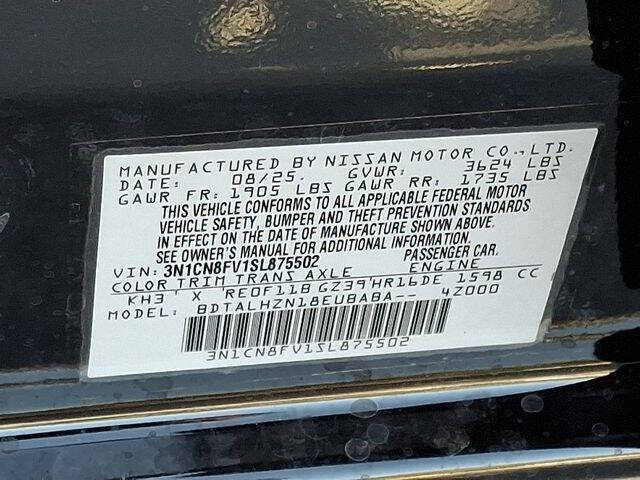 2025 Nissan Versa SR