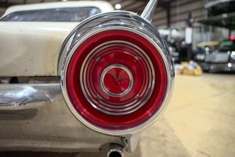 1963 Ford Thunderbird