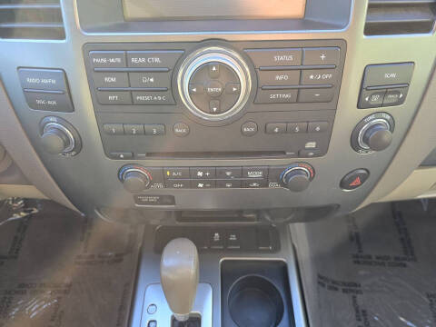 2012 Nissan Armada SV