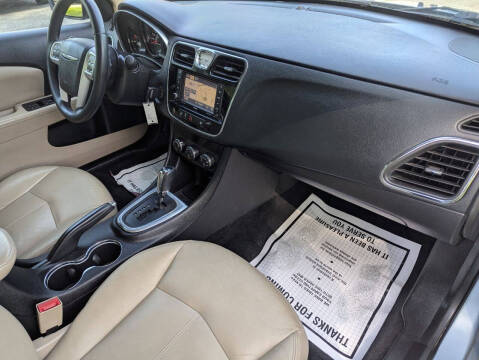 2013 Chrysler 200 Limited