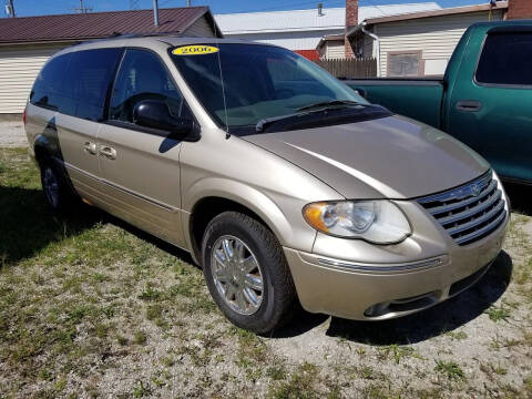 2006 Chrysler Town and Country for sale at RICK'S AUTO SALES in Logansport IN