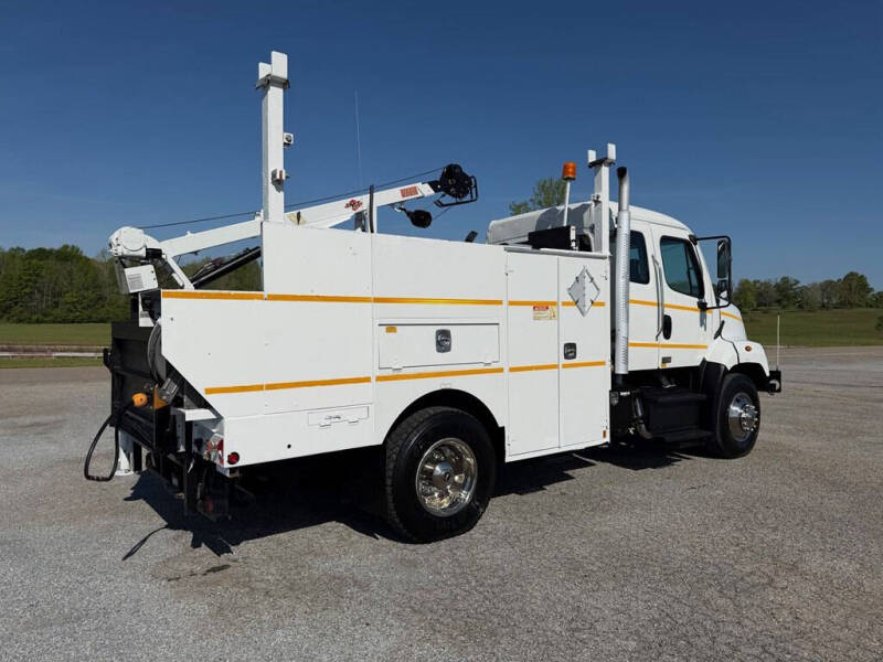 2014 Freightliner 108 SD