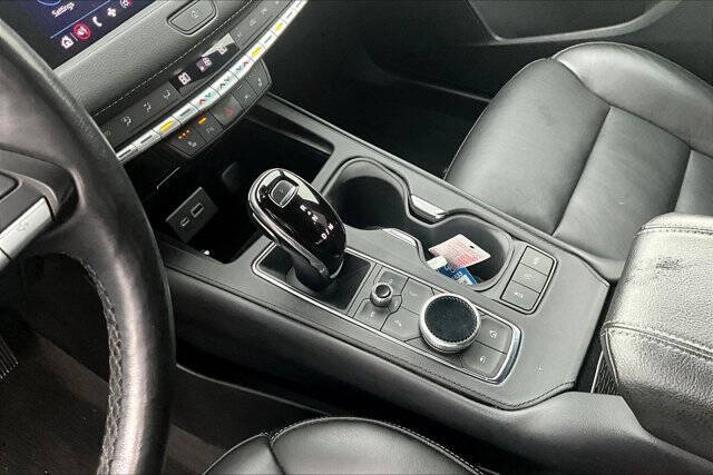 2021 Cadillac XT4 Premium Luxury