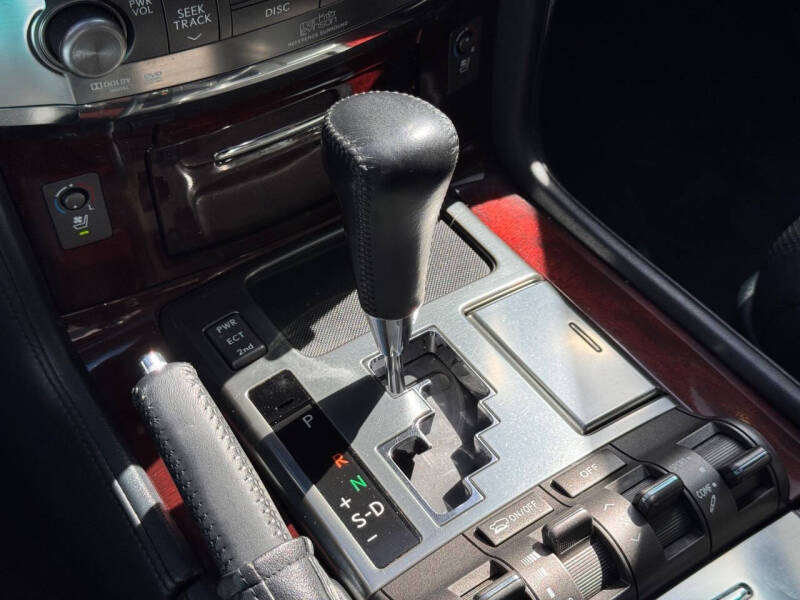 2011 Lexus LX 570