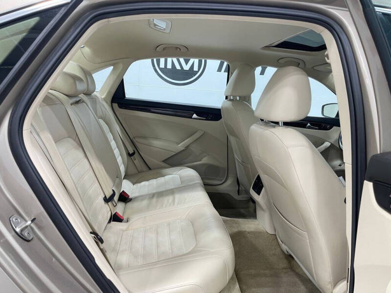 2015 Volkswagen Passat 2.0L TDI SEL Premium