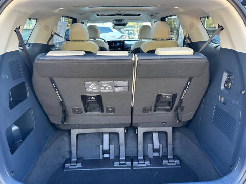 2026 Kia Carnival Hybrid SX