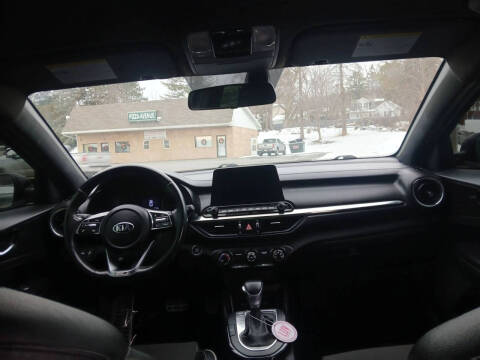 2021 Kia Forte GT Line