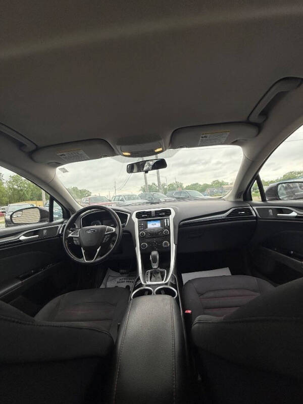 2013 Ford Fusion SE