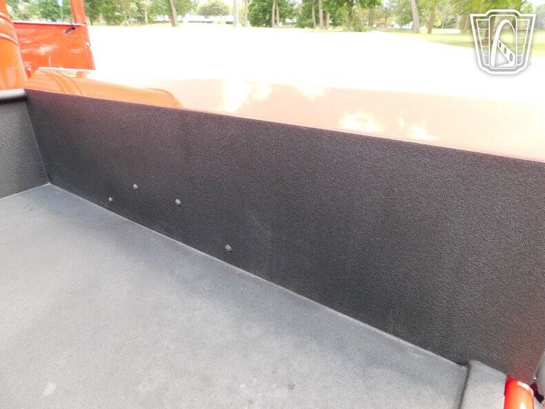 1933 Chevrolet Apache