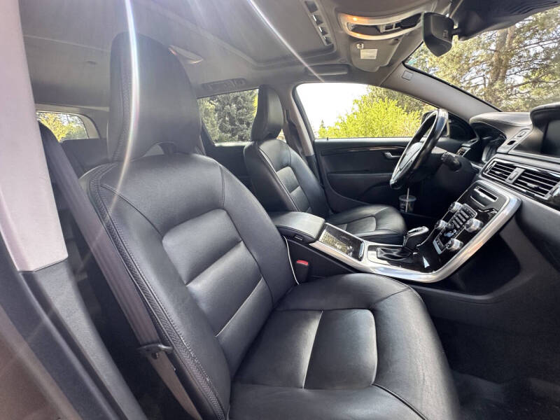 2016 Volvo XC70 T5 Classic Premier