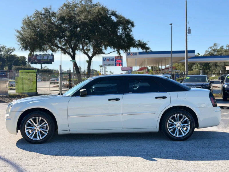 2005 Chrysler 300 Touring