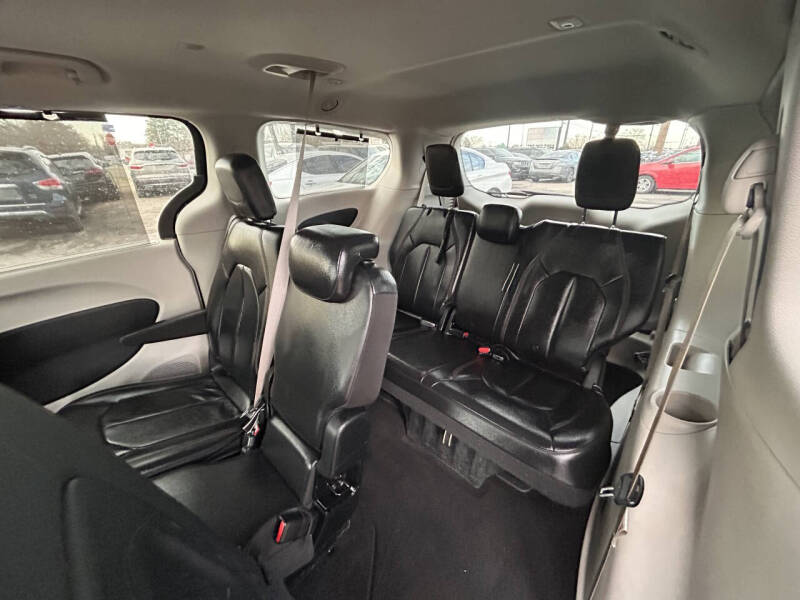 2017 Chrysler Pacifica Touring Plus