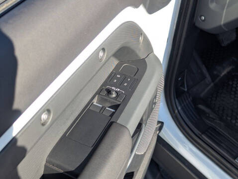 2024 Land Rover Defender 90 P400 X-Dynamic SE