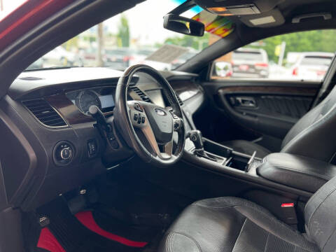 2015 Ford Taurus Limited